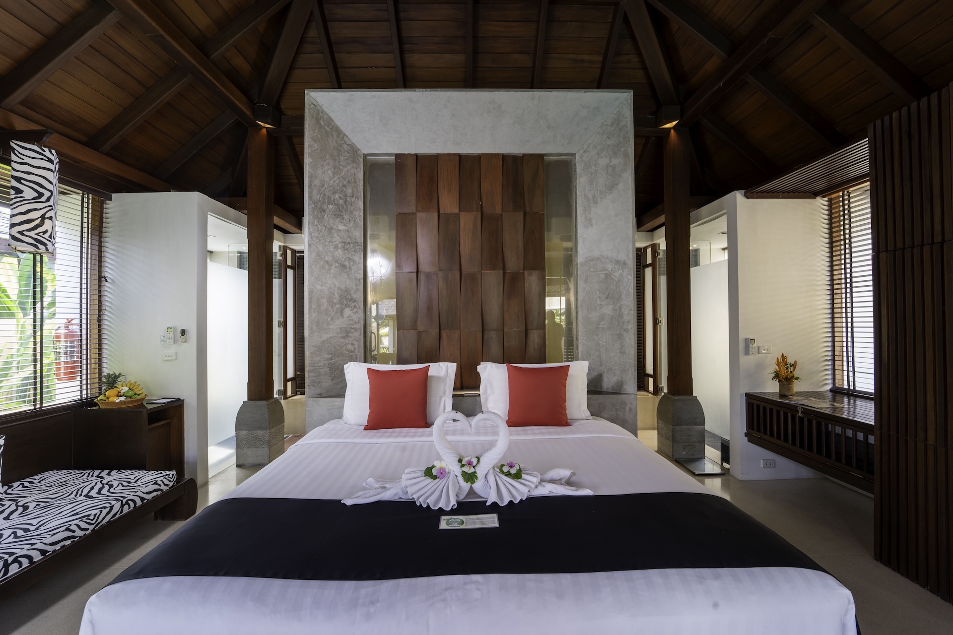 Grand Pool Villa 4