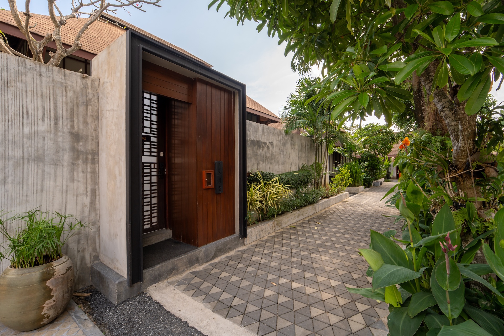 Grand Pool Villa Two Bedroom 3